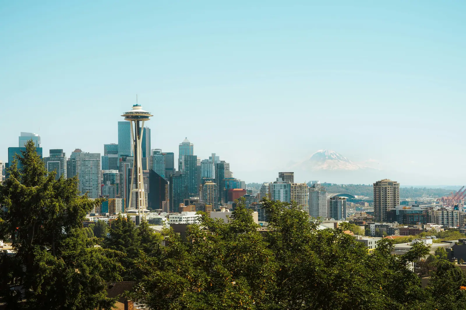Seattle skyline with the Space Needle and Mount Rainier